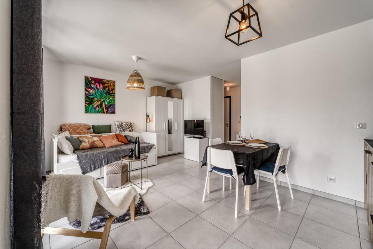 Emergence - Beautiful Studio For 2 People Balcony And Garage Annecy Luaran gambar