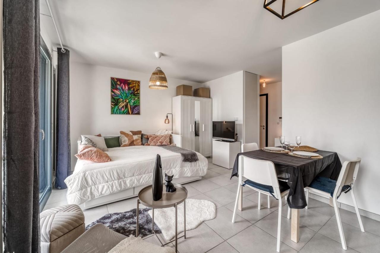 Emergence - Beautiful Studio For 2 People Balcony And Garage Annecy Luaran gambar